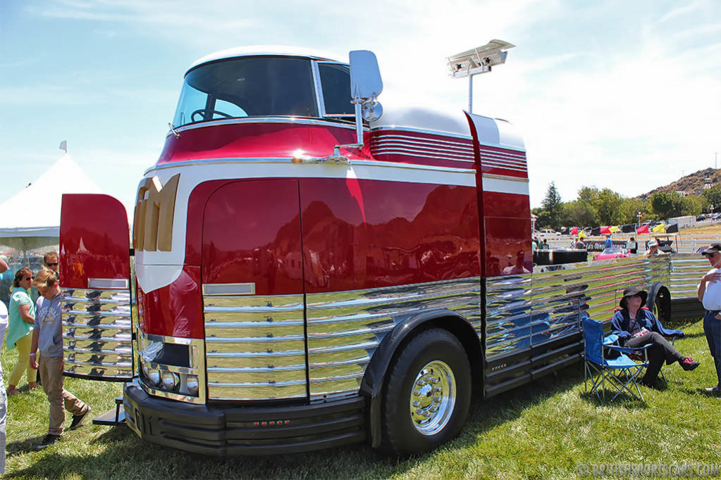 1939 GM Futureliner