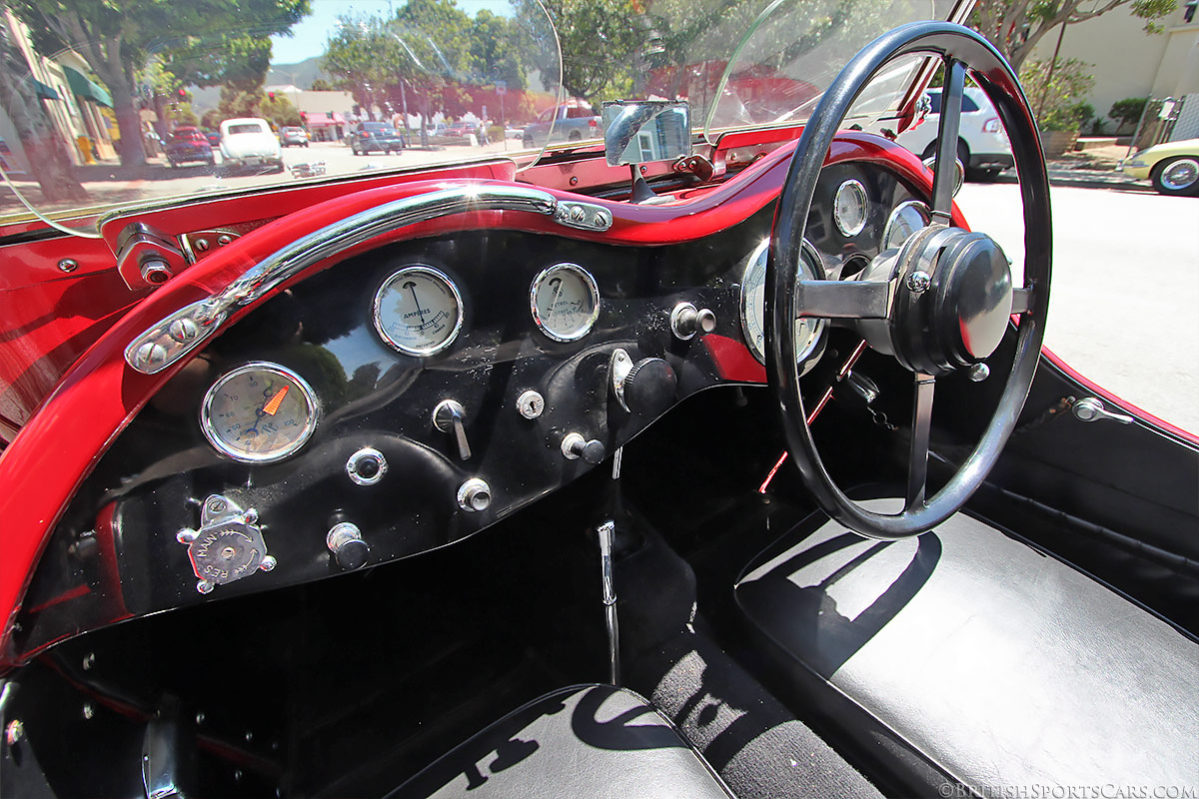 1939 Jaguar SS100 Dash