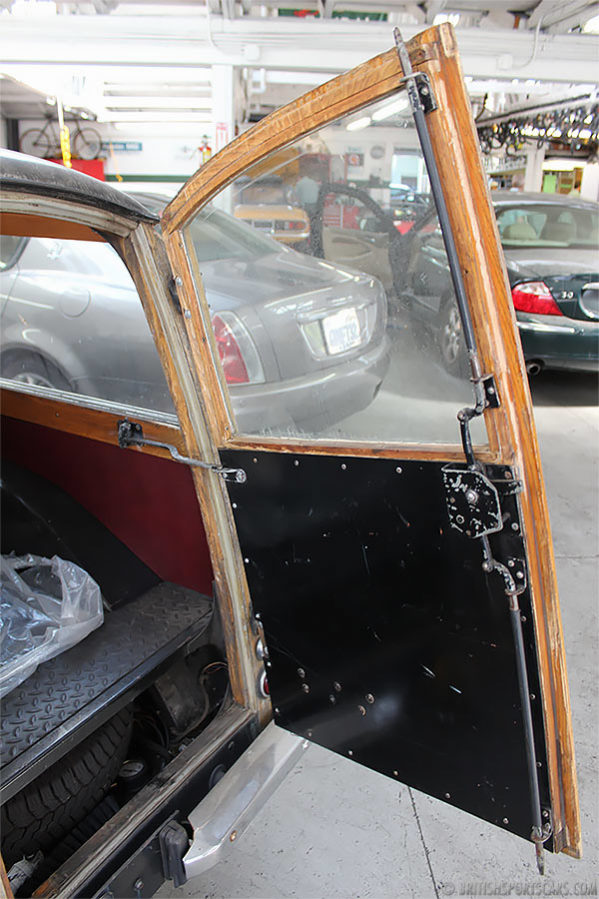 1961 Morris Minor Traveller Restoration