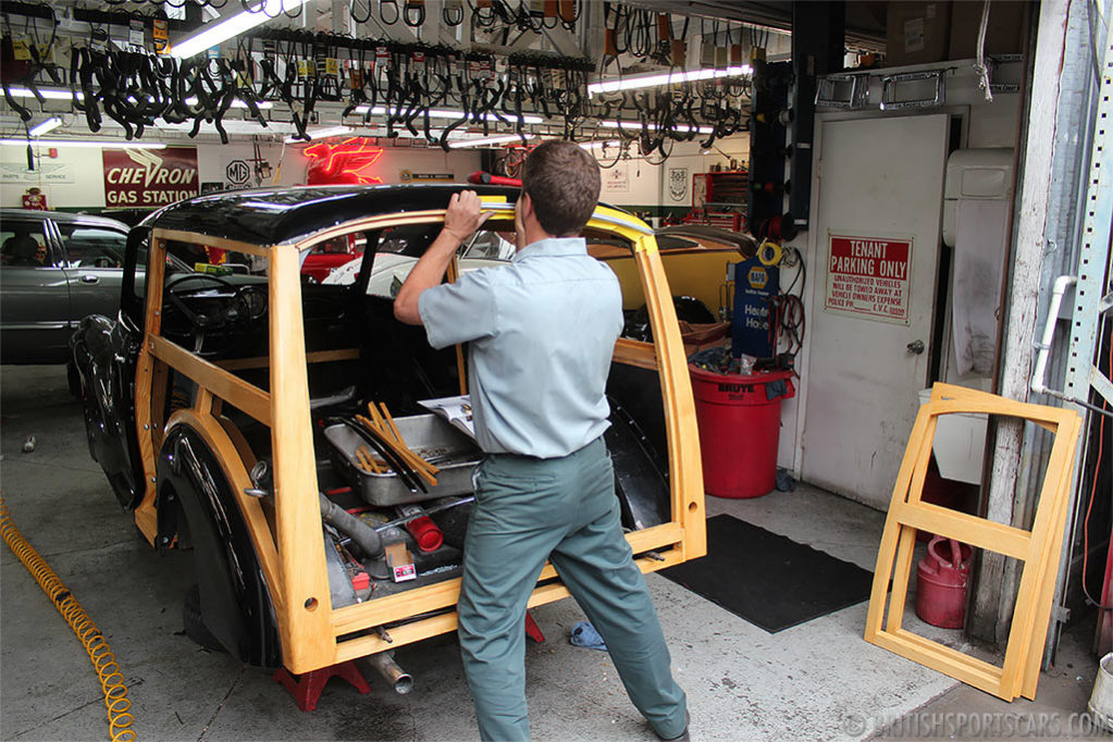 Morris Minor Traveller Restoration